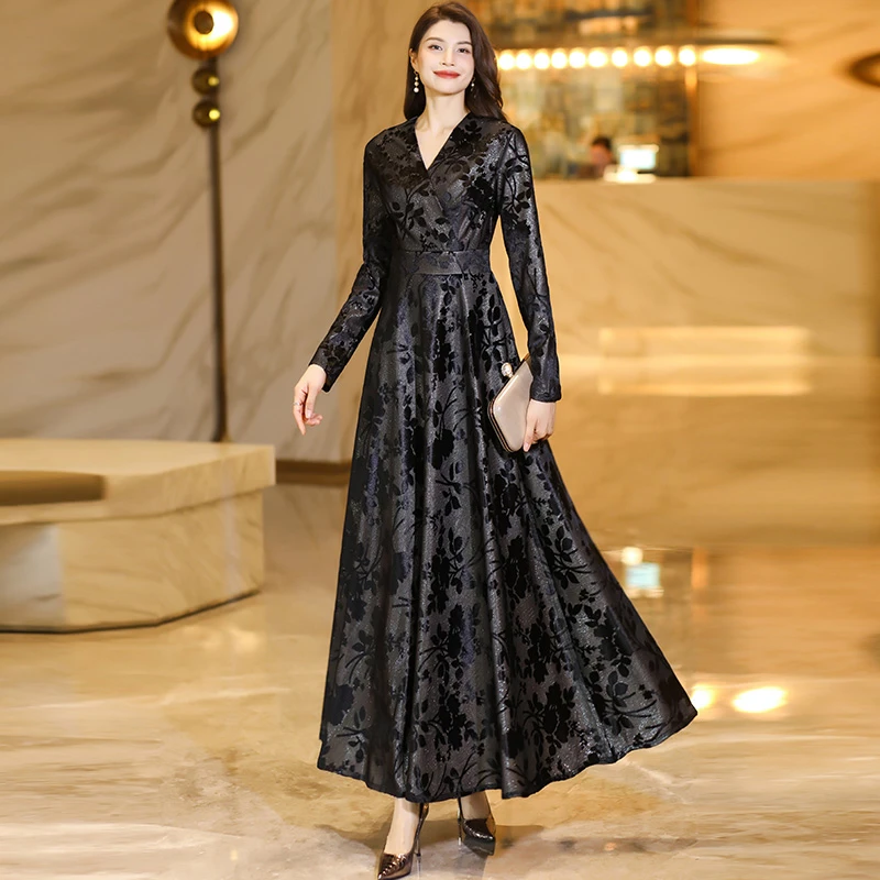 香衣丽华秋季新款V领剪花大摆连衣裙修身显瘦气质优雅长裙
