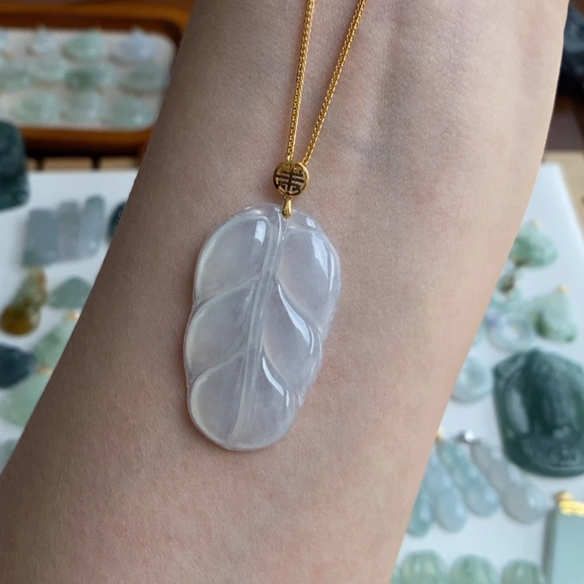 【闪购商品】翡翠吊坠(不含链)18K金镶嵌叶子