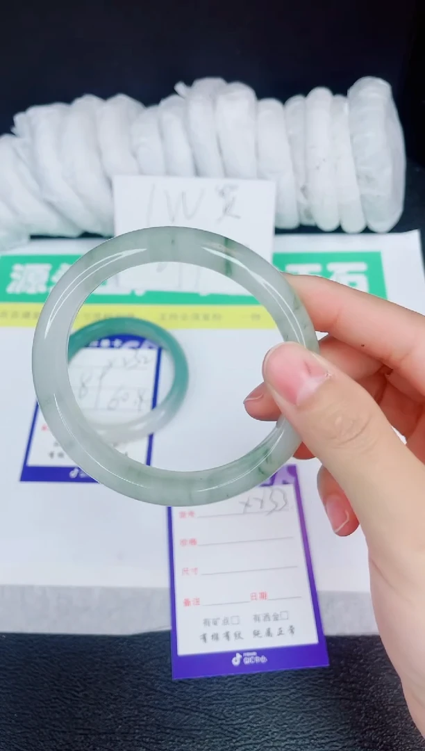 【闪购商品】石英质玉手镯未镶嵌X233-60