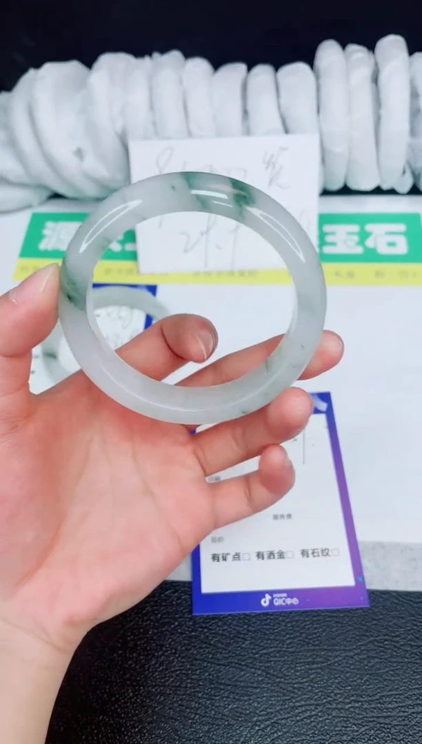 【闪购商品】石英质玉手镯未镶嵌X59-56