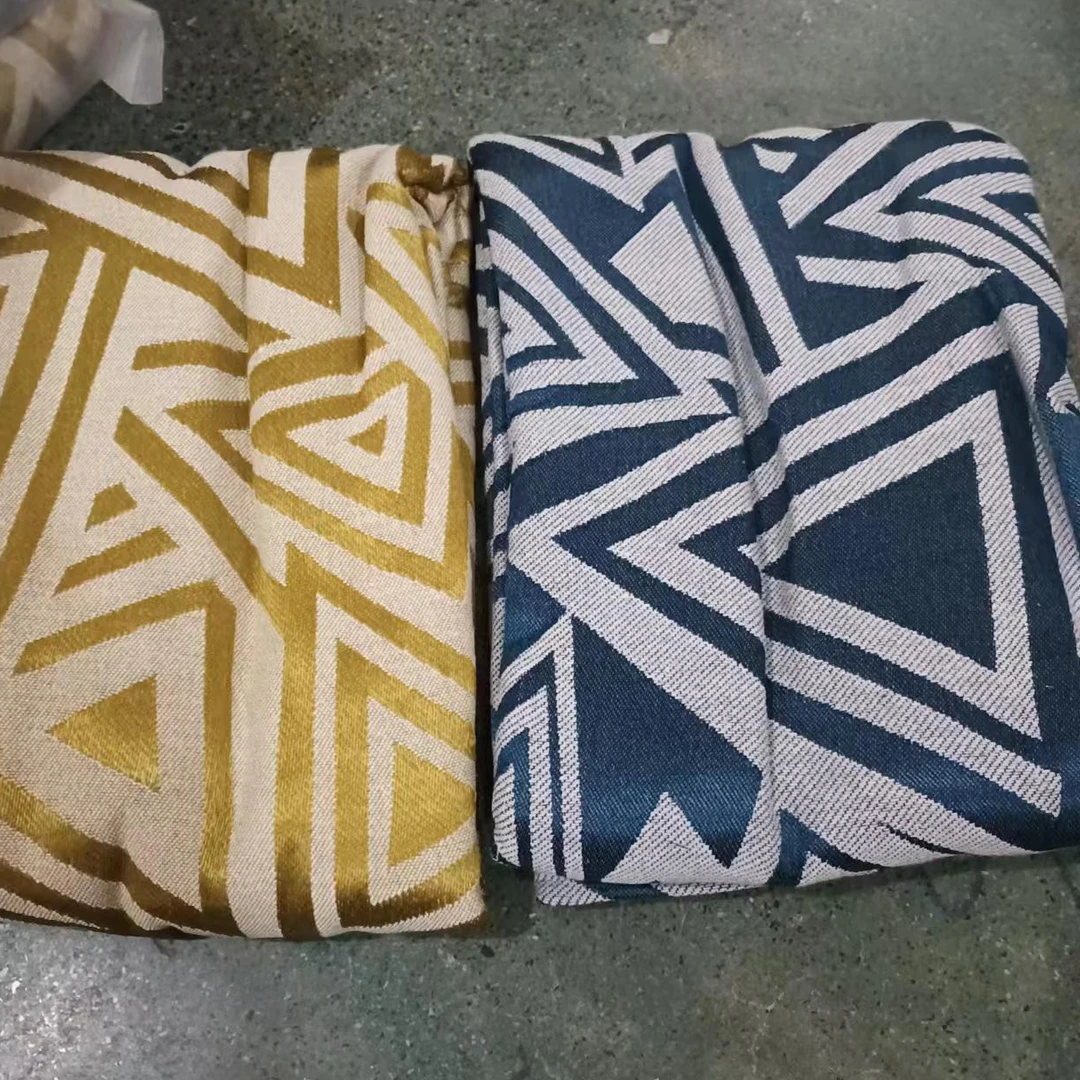 D2 多色三角纹路桌布135*200