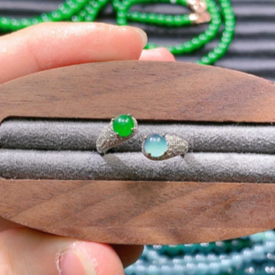 天然A货翡翠戒指双蛋面