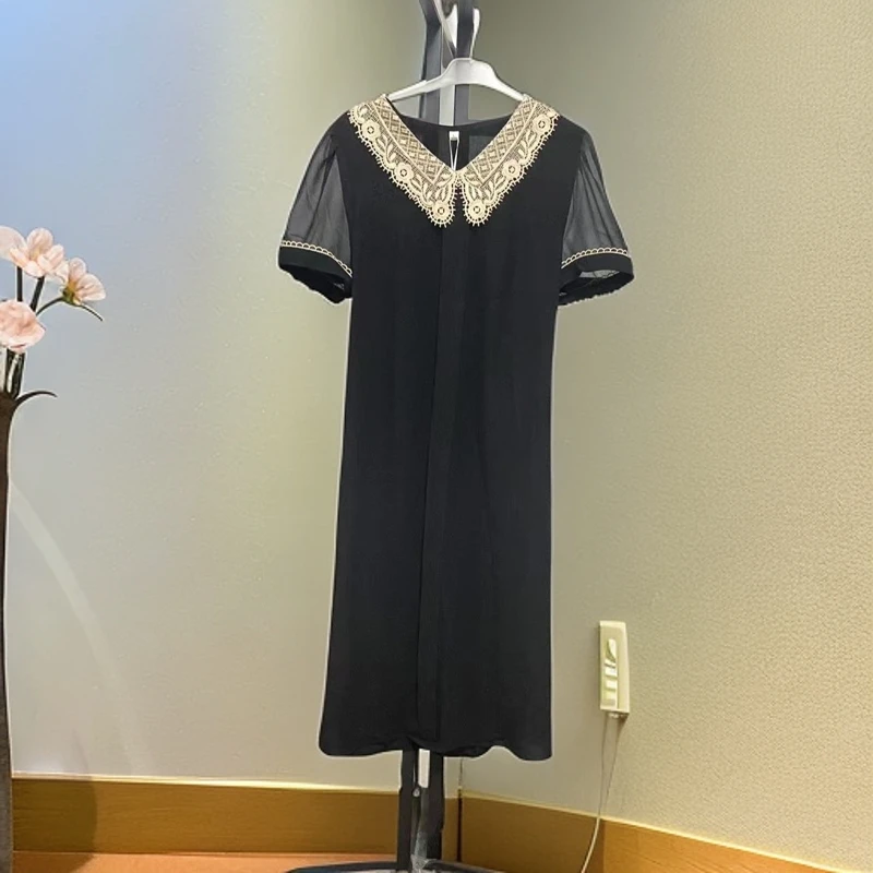 夏季刺绣娃娃领黑色显瘦宽松连衣裙s437