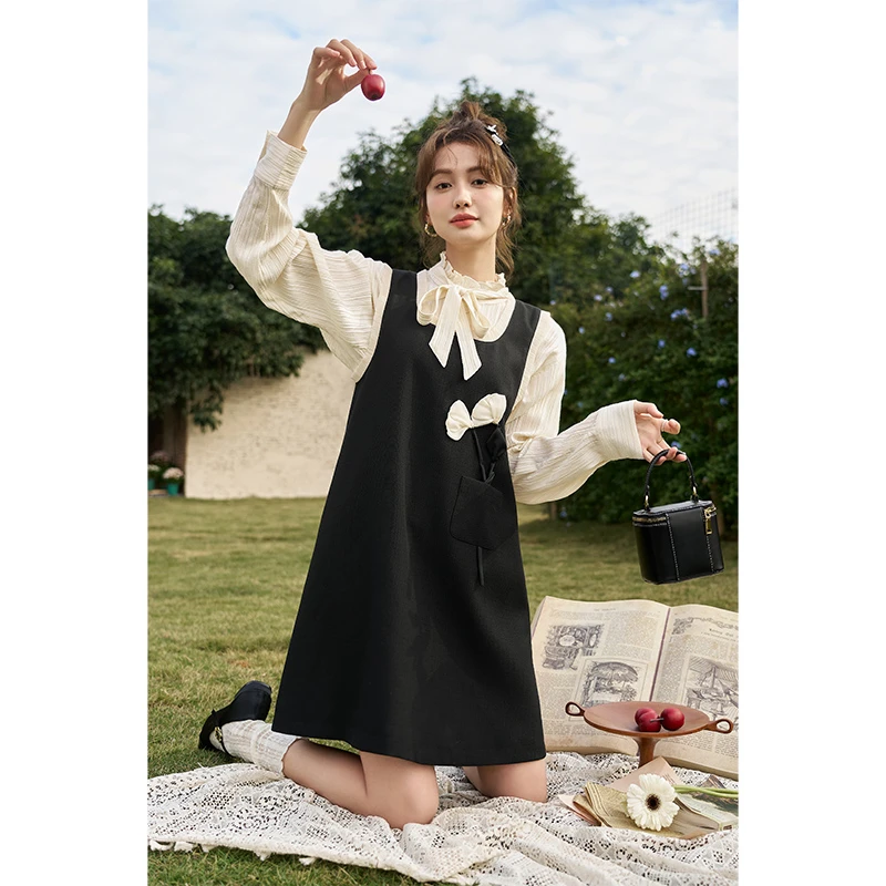 【年中大促】谜秀新品法式复古刺绣设计感背心裙女黑色气质连衣裙