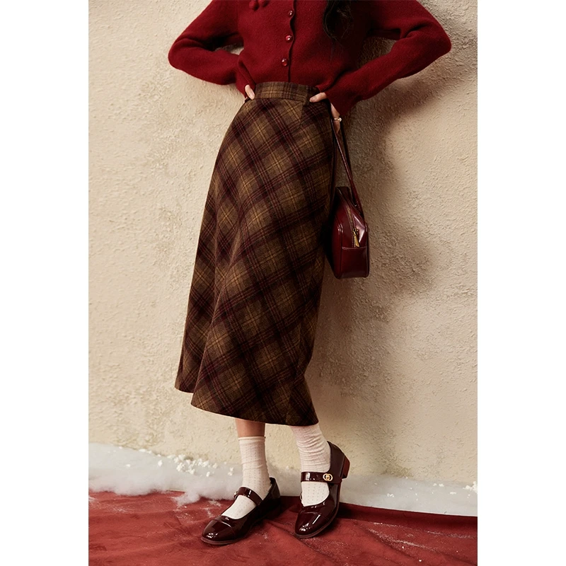 谜秀新品2024冬装新款韩版直筒中长款半身裙子显瘦气质高腰复古