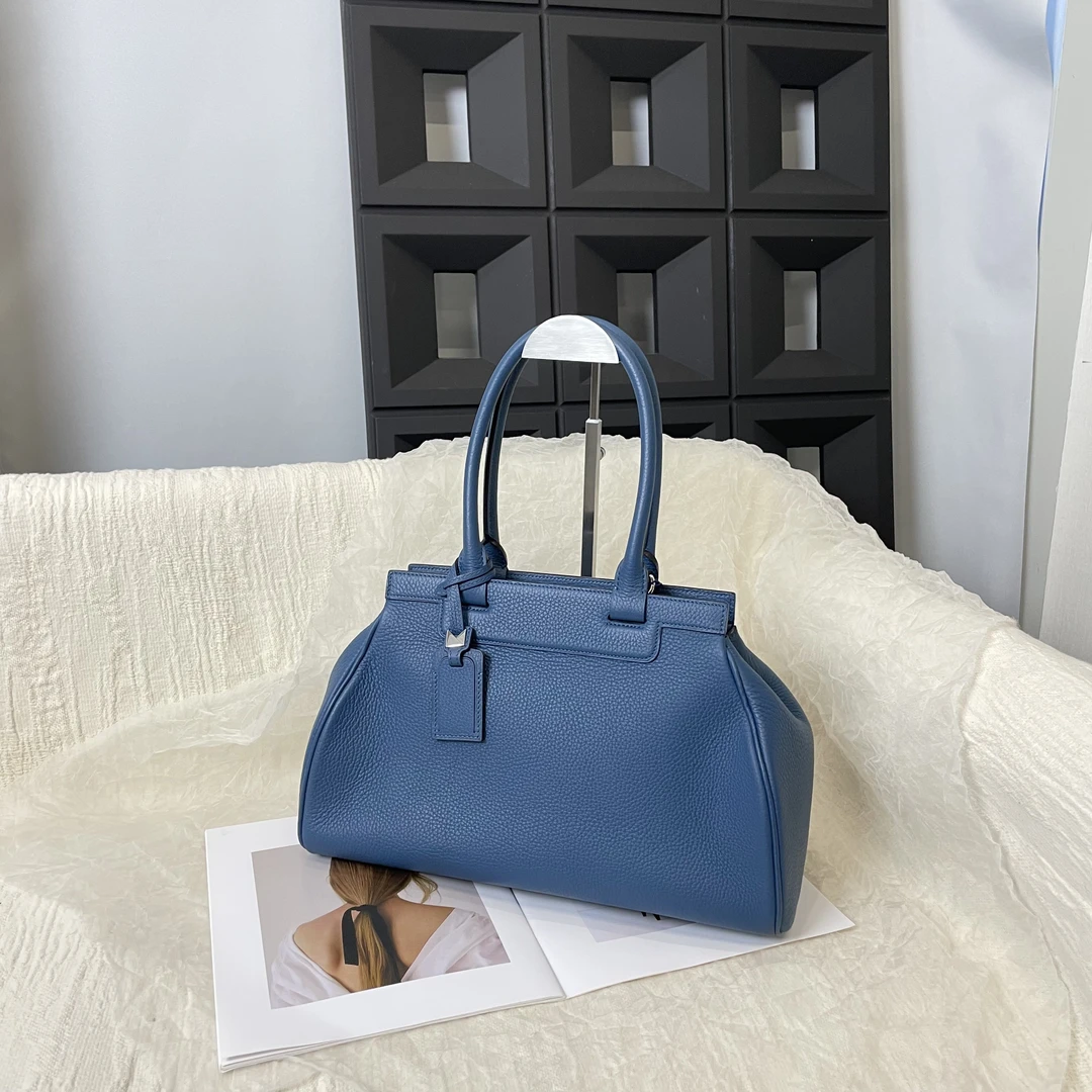 95新 MOYNAT/摩奈 深海蓝Pauline皮质手提单肩包
