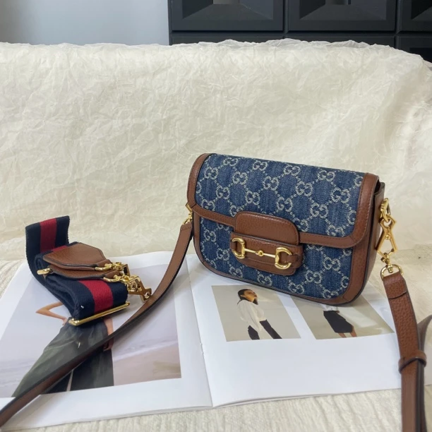 95新 GUCCI/古驰 1955 丹宁马衔扣斜挎包