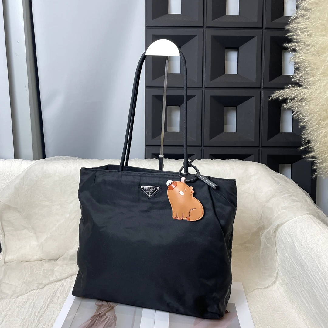 95新 Prada/普拉达 黑色降落伞单肩托特包