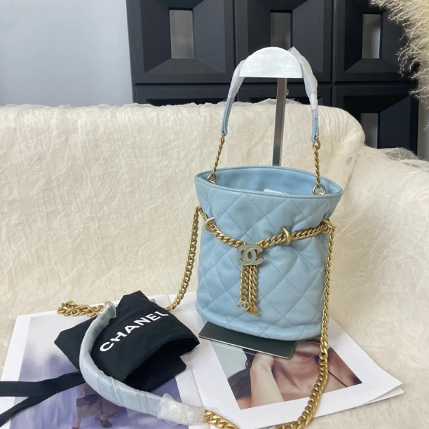 95新 Chanel/香奈儿 baby蓝 22P水桶斜挎包