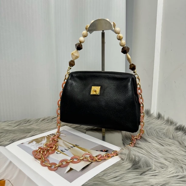 95新 Celine/思琳 黑金怀表扣云朵手拿包