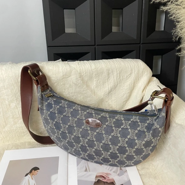 95新 Celine/思琳 凯旋门丹宁豌豆斜挎包