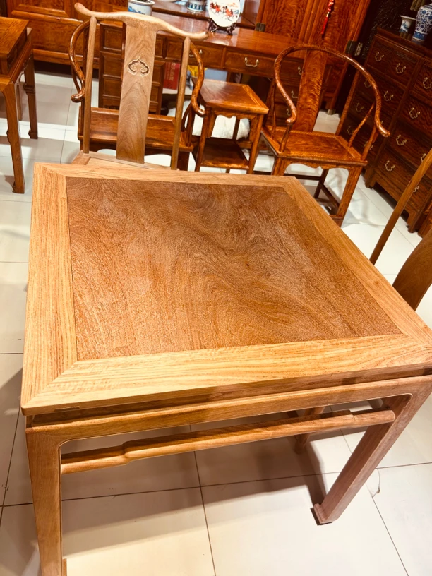 缅甸花梨八仙桌精磨工艺