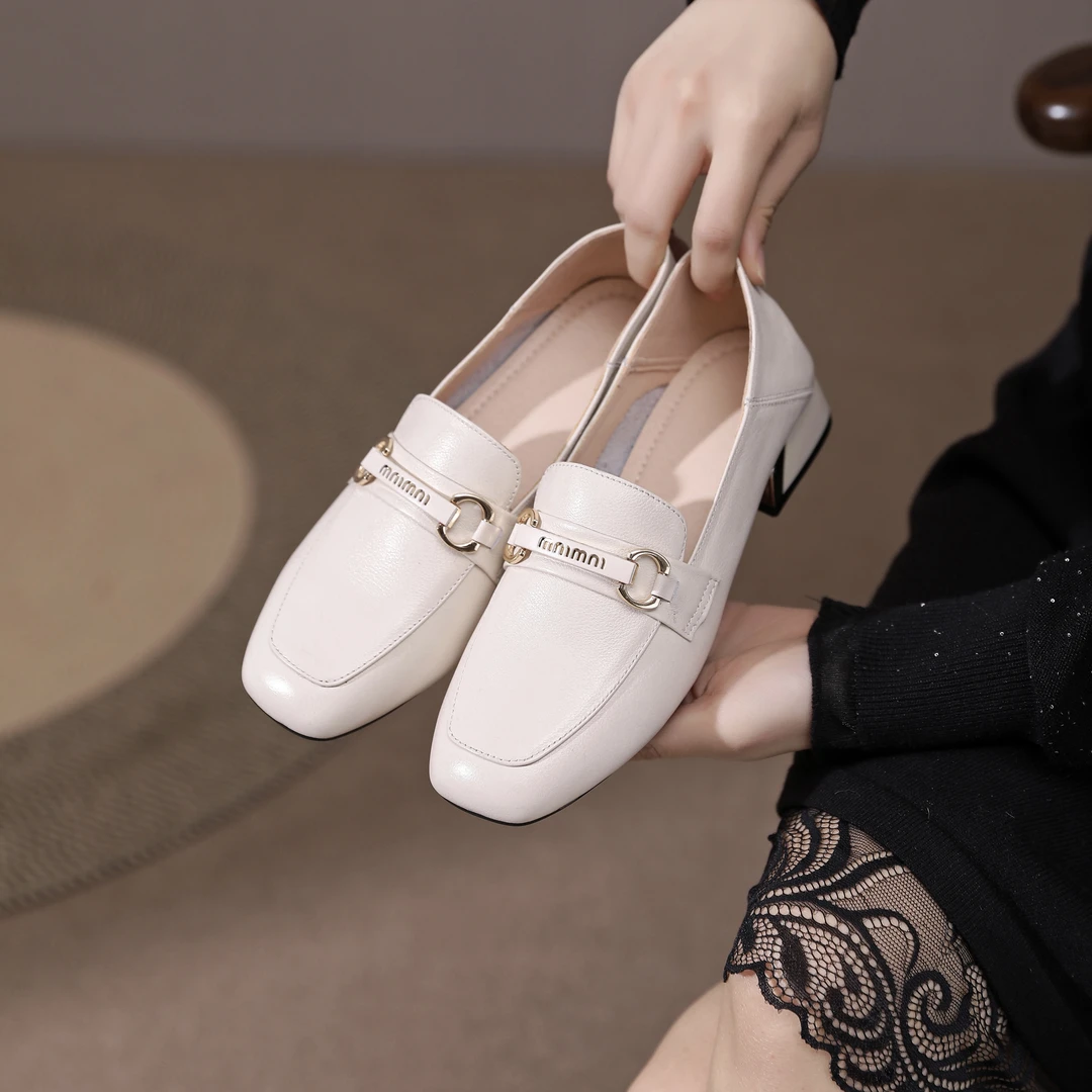 春季新款乐福鞋女粗跟低跟方头真皮单鞋百搭舒适妈妈鞋防滑软底鞋