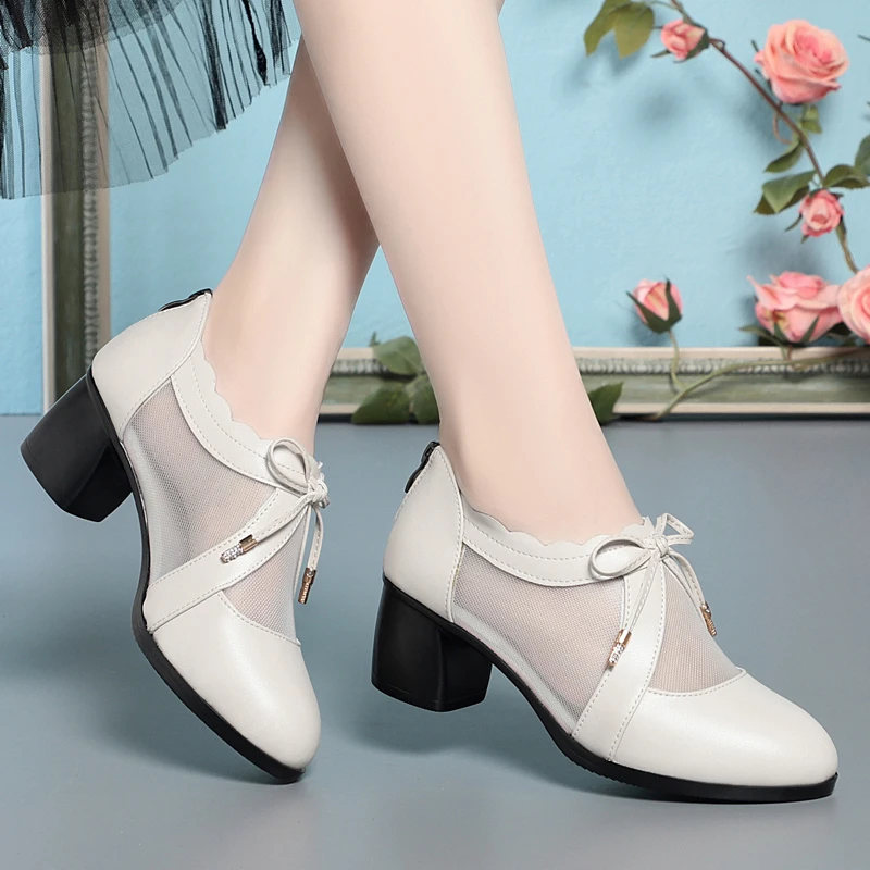 夏季真皮网纱女鞋2024新款粗跟软底镂空皮鞋百搭跳舞鞋中年妈妈鞋