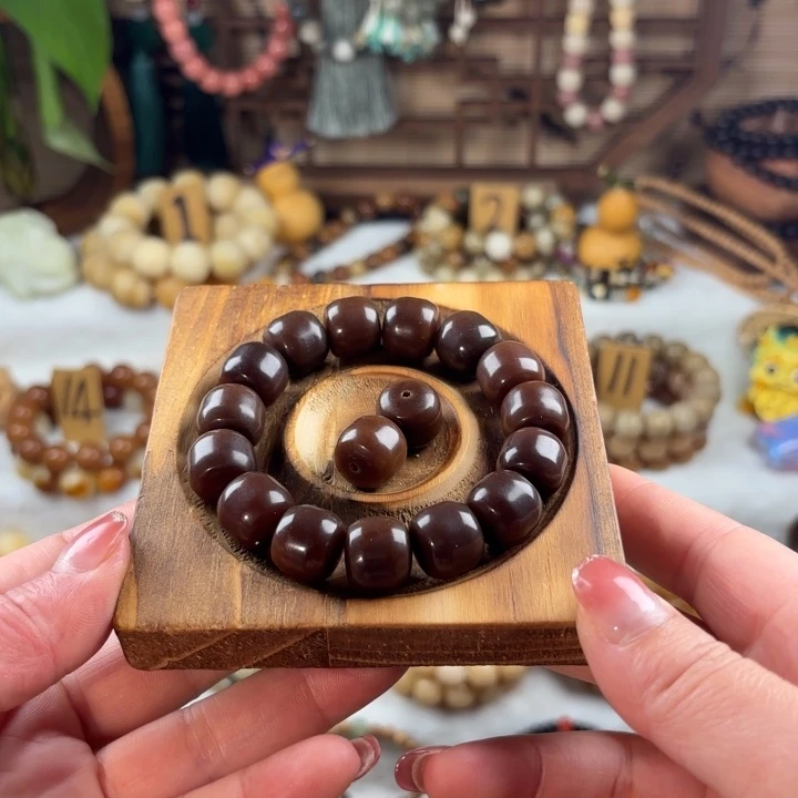白玉菩提手串星****巧克力色卡14汉堡珠