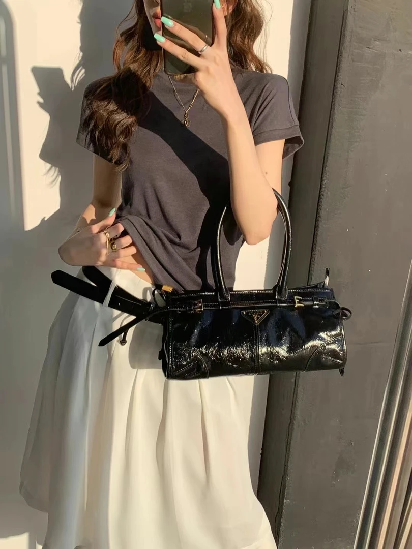 NX服饰弹力舒服短袖百搭
