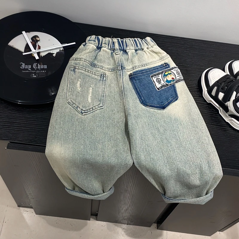 C342春季儿童新款后袋蜡笔小新牛仔裤