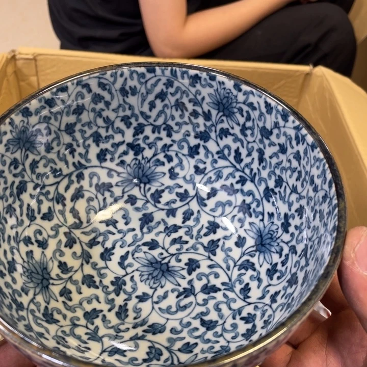 酒****疯在外面看了这么久你终于进来了