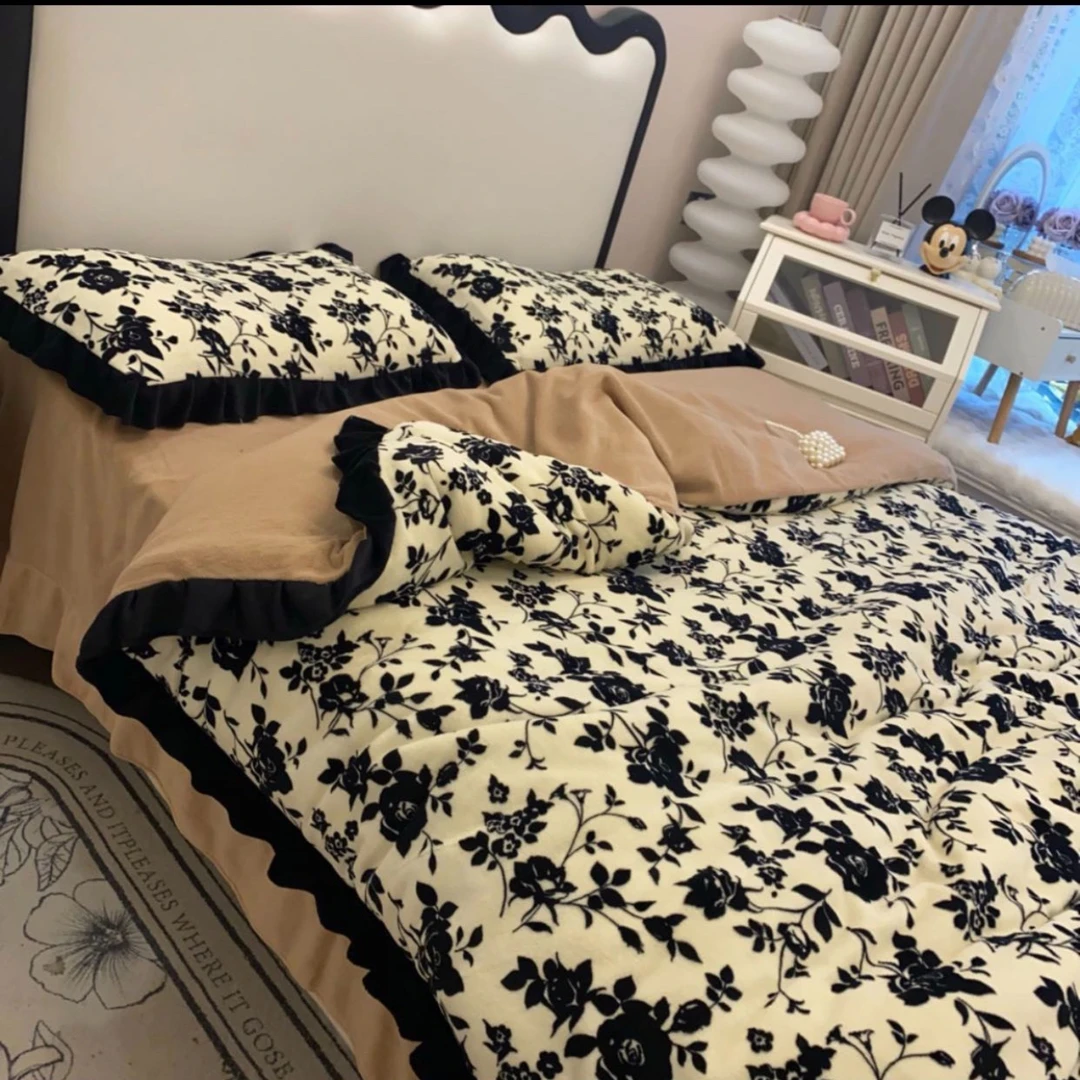 D赫本风加厚保暖花边牛奶绒四件套