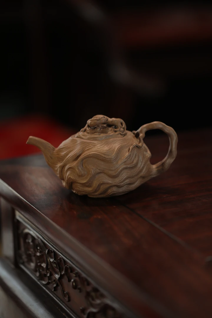 鬼才厉振宇（恽志培弟子）《青云》红线价老段泥250cc全手工宜兴紫砂