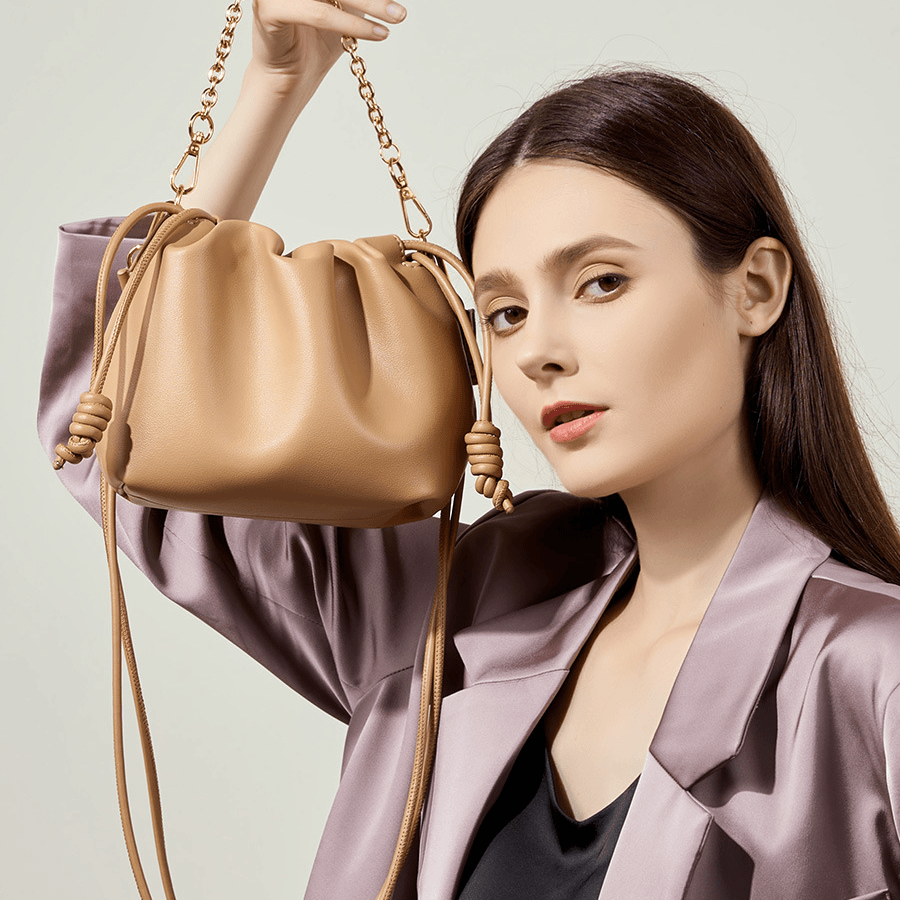 时尚百搭女士真皮小众单肩褶皱肩包云朵包链条包轻奢简约牛皮包包