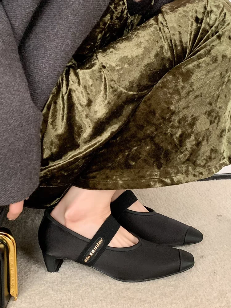 5016-352黑色经典凉鞋单鞋库2