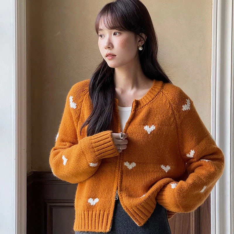 爱心提花双拉链毛衣开衫女短款冬季流行韩系洋气温柔软糯针织外套
