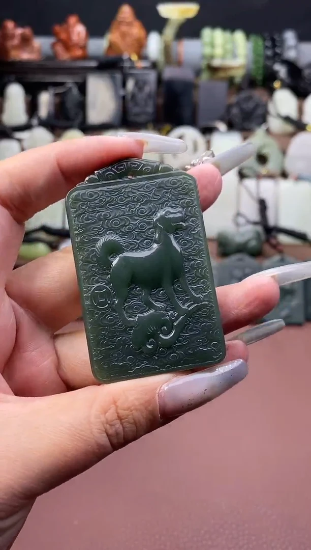 【闪购商品】和田玉颈饰未镶嵌狗