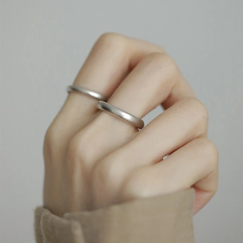 雾面磨砂素圈可调节戒指女简约风小众设计高级感百搭ins女款对戒