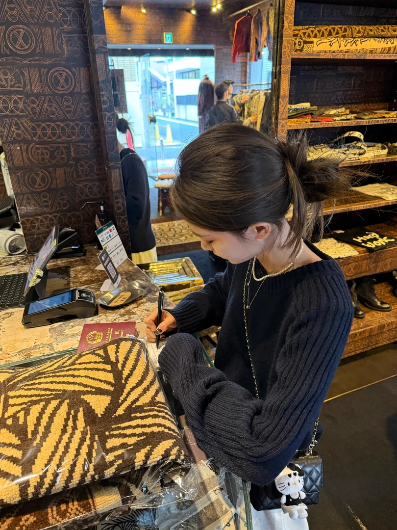 网红炸街圆领套头针织衫2024秋冬新款慵懒风简约时尚百搭毛衣