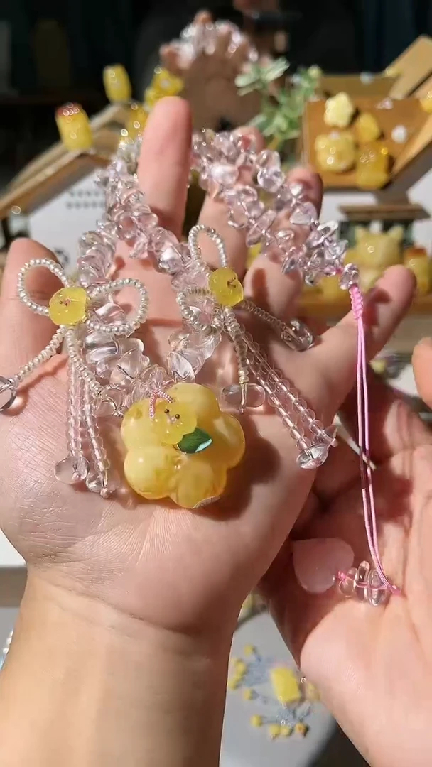 【闪购商品】蜜蜡项链未镶嵌蜜蜡花朵水晶项链