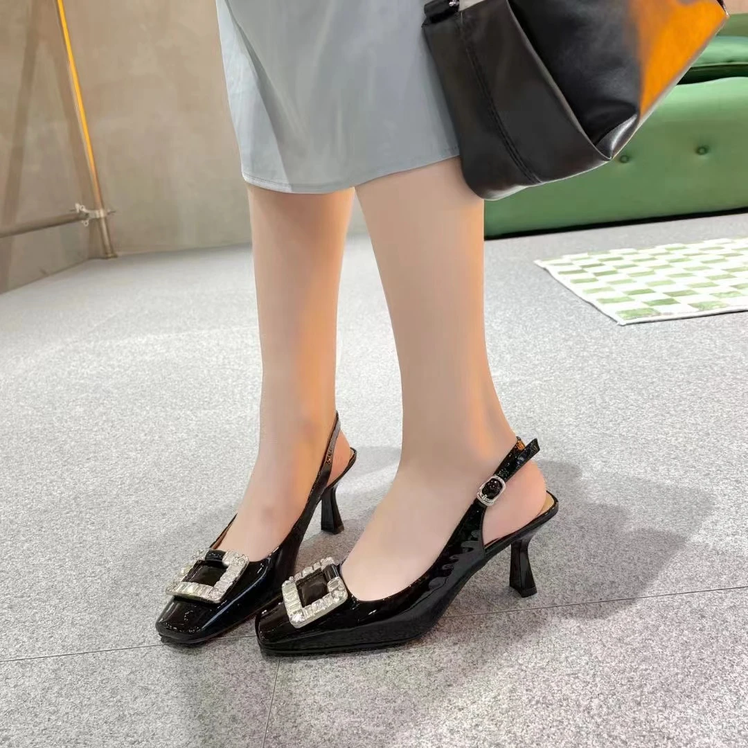 25a2776方头 真皮新款奥钻 中空凉鞋