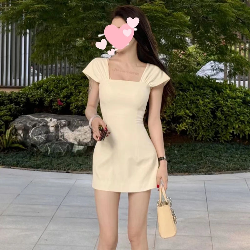 法式初恋短裙夏季新款收腰显瘦设计感温柔风甜美挖肩气质连衣裙女