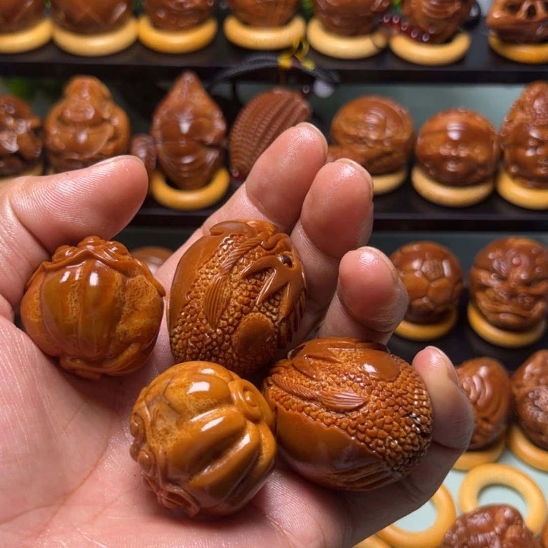 【闪购商品】橄榄核雕我**肉
