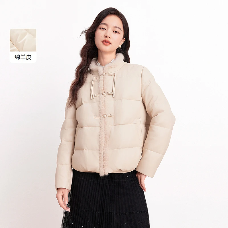 【晨粉专享价】珂莱蒂尔短款时尚保暖立领绵羊皮冬季外套KP00266V1