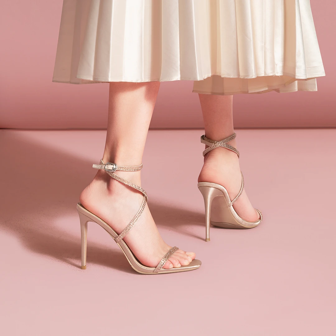 一字带细高跟鞋露趾时尚宴会模特女鞋设计感气质女鞋LEV1714-1