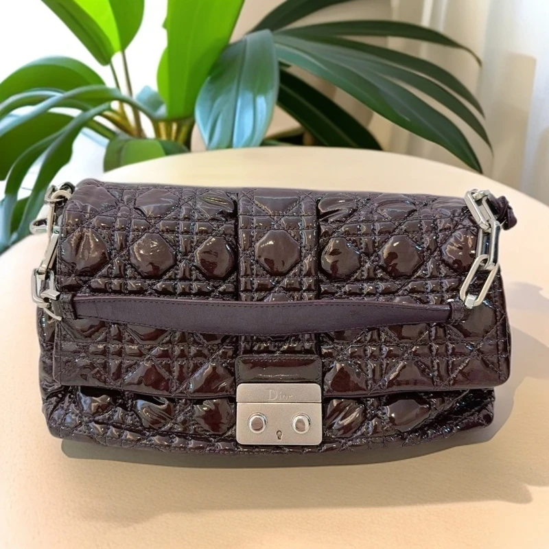 95新 DIOR/迪奥  深色漆皮链条包 1052 8862
