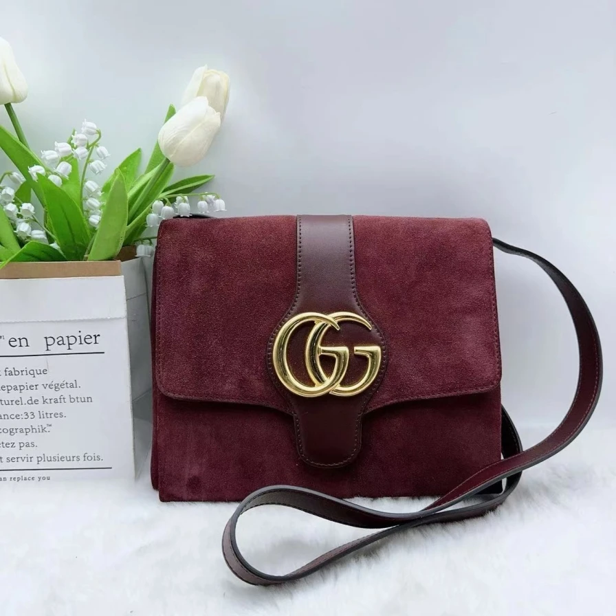 95新 GUCCI/古驰  红色麂皮邮差包 910 1136