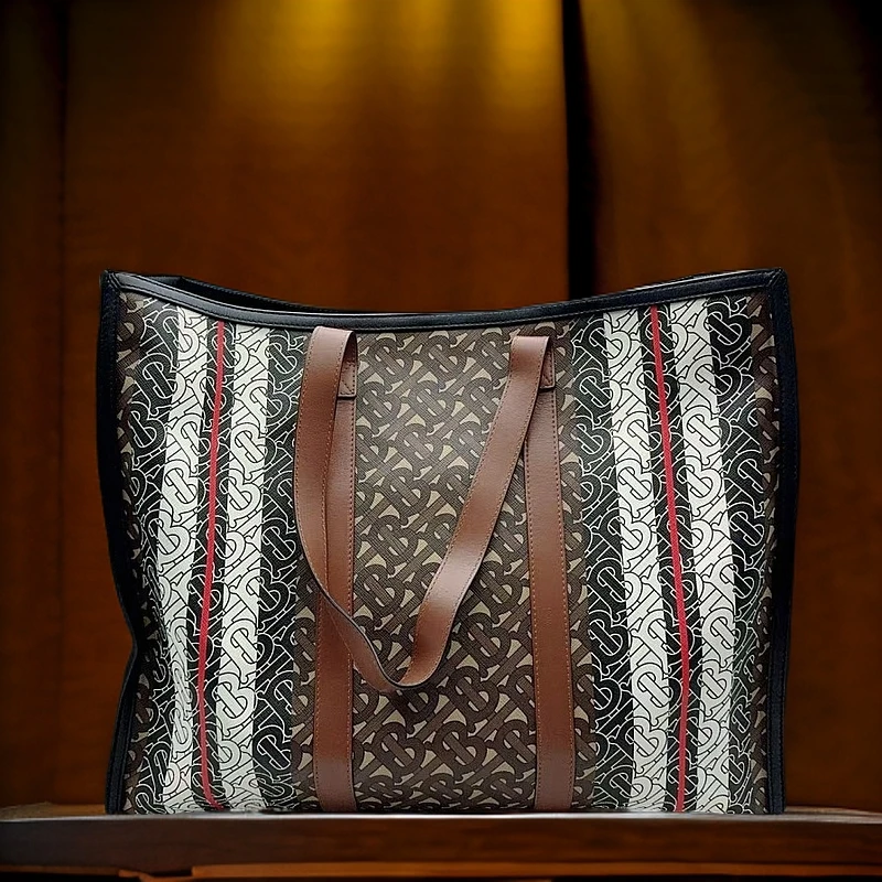 95新 BURBERRY/博柏利  新款托特包 1090 7866