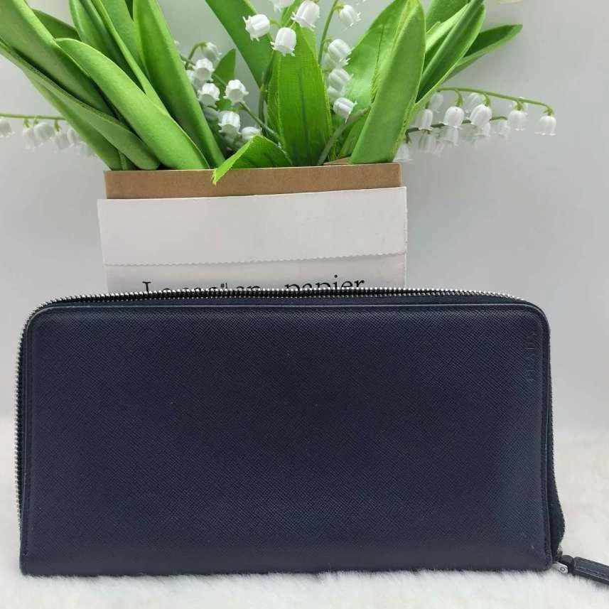 95新 Prada/普拉达 深色钱包  907 0050
