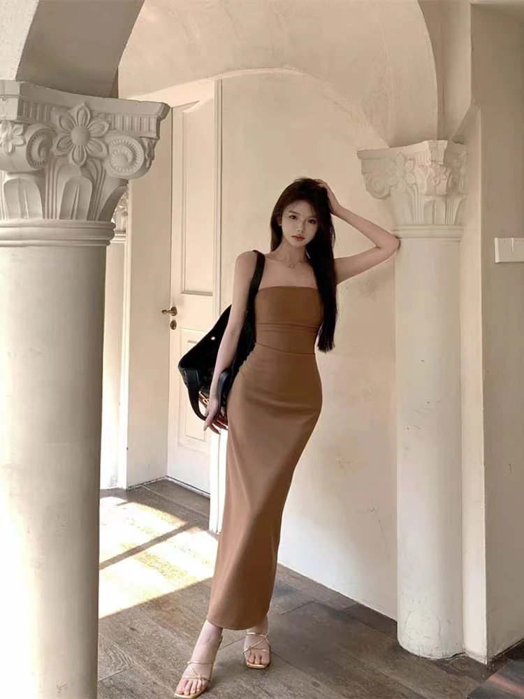 甜辣妹一字肩抹胸连衣裙女春季纯欲打底内搭裙子弹力开叉包臀长裙