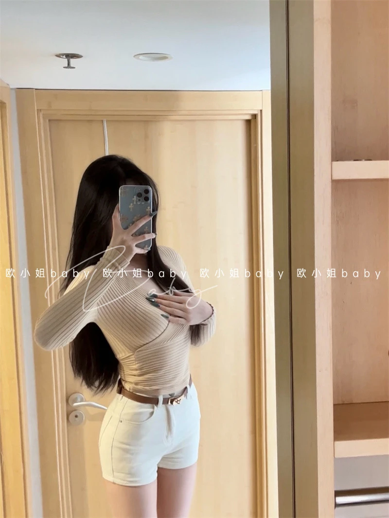 低胸打底衫女秋冬内搭性感毛衣收腰紧身螺纹交叉深v领针织衫上衣