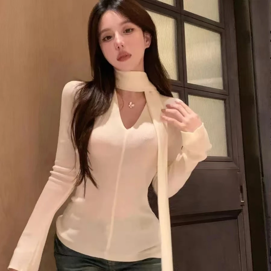 2024V领针织衫女装秋季新款复古毛衣长袖修身内搭打底衫上衣