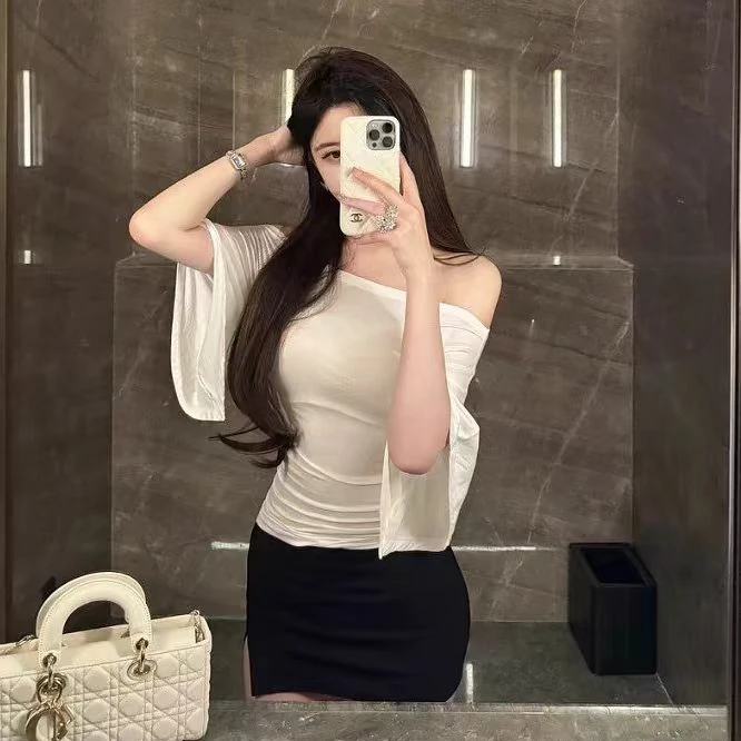 美神降临~韩女修身荡领喇叭袖T恤女紧身显瘦设计感别致百搭小上衣