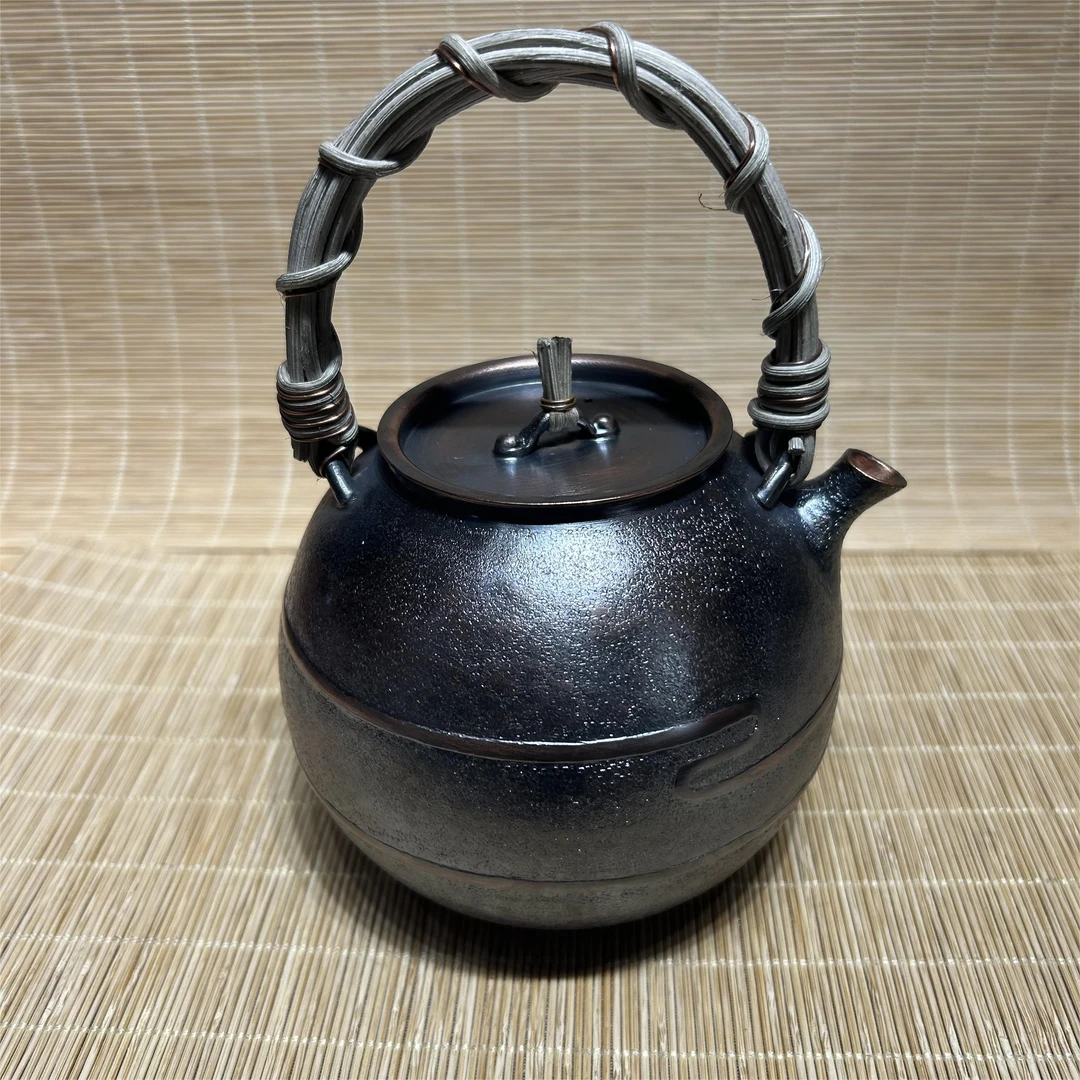 A 紫铜龙蛋壶型一张打手工锤纹复古烤色花纹提梁煮茶壶 泡茶壶