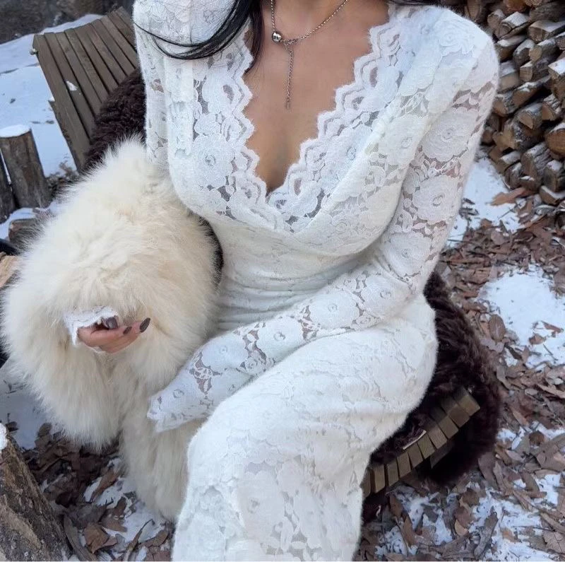 【CPL】9969冬季加绒加厚蕾丝大V长款连衣裙