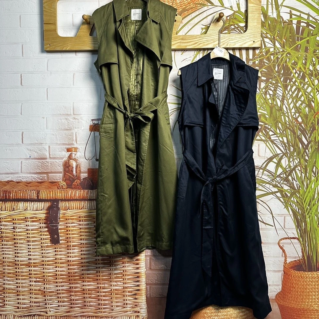 时尚修身女装风衣