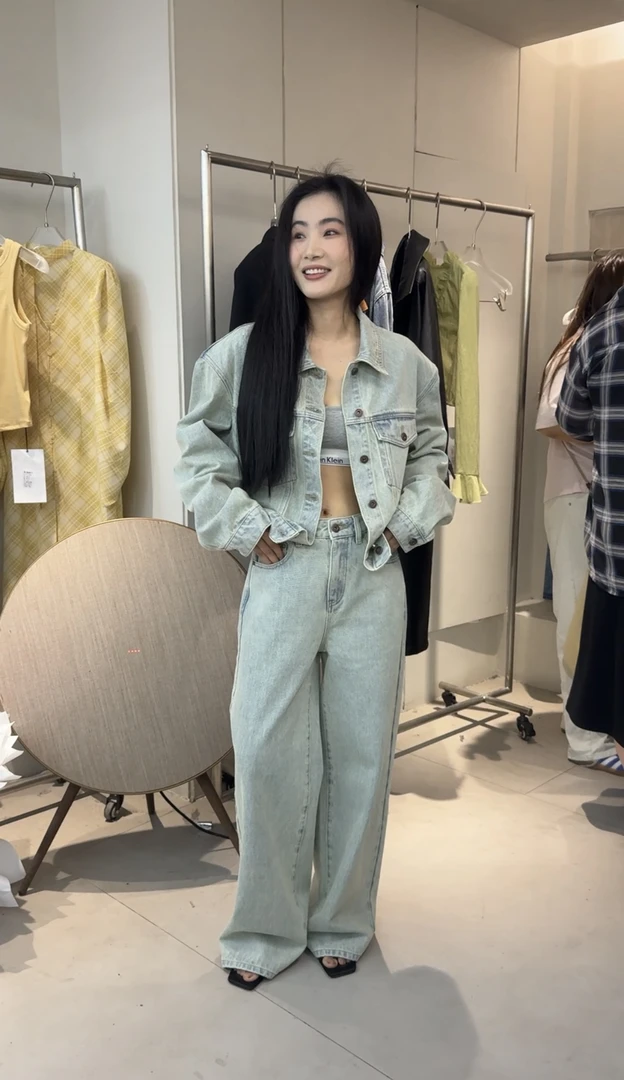 笑笑 韩风设计感浅色牛裤子#87327