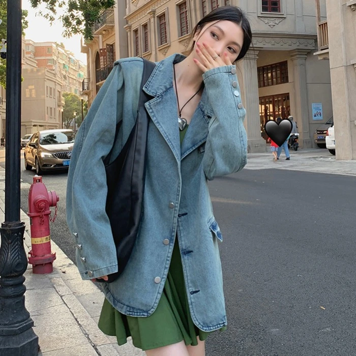 个性时尚韩版大码牛仔外套女时髦休闲垫肩美式小西装休闲宽松开衫