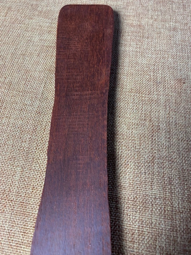 小叶紫檀香插原木，造型漂亮。